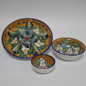 b) tapasschaal €37,50 schaaltje €15,95 en €10,95