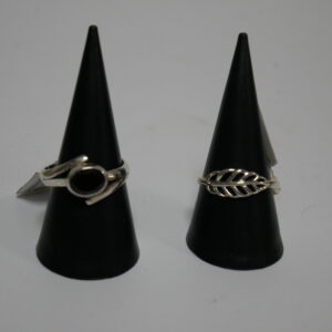 a) Ring zilver €39,95 en €20,95