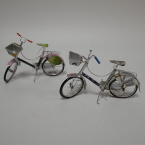 b1)  fietsjes metaal