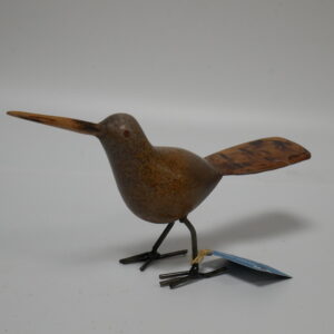 b) Vogel steen met hout. breed 26cm